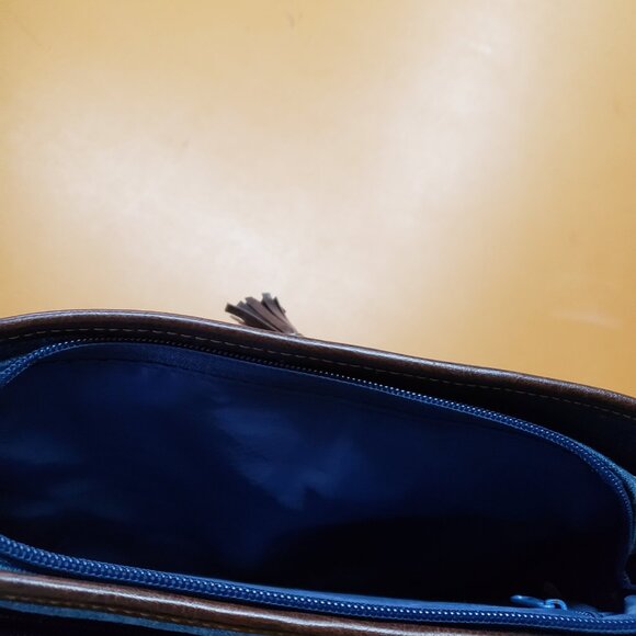 Denim purse and size 7 sandals - Picture 5 of 9